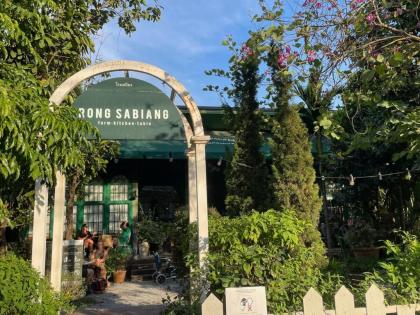 Quiet oasis in heart of Bangkok - image 2