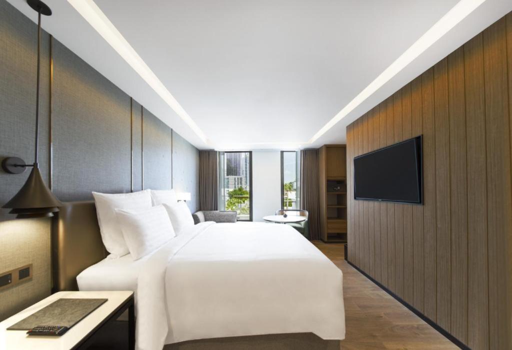 Premier 34sqm room - central - main image