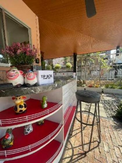 66 Apartment - image 2