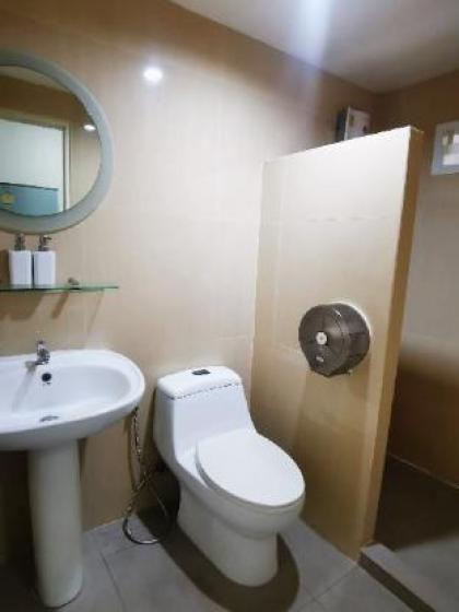 House for 8PAX MRT Jodd Fair - image 2