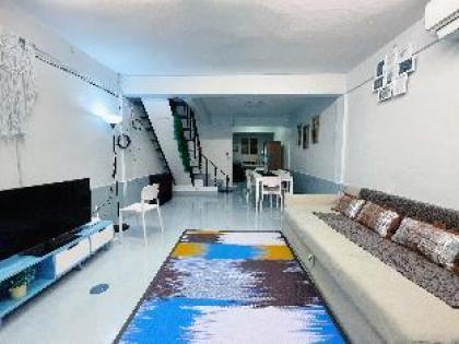 House for 8PAX MRT Jodd Fair - image 9