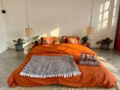 Baan KhaoSoi - Rooftop House (3rd floor) - image 3