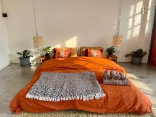 Baan KhaoSoi - Rooftop House (3rd floor) - image 3