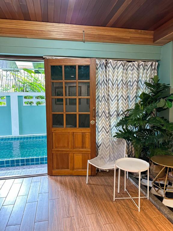T-house Bkk 2 - image 2
