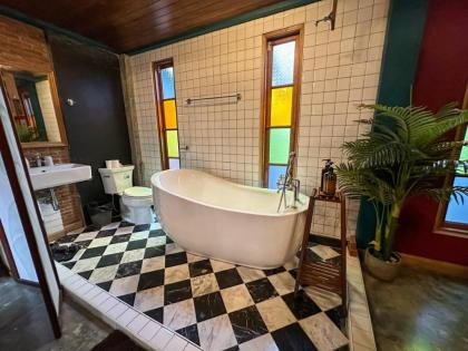 T-house Bkk 3 - image 4