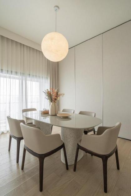 Spacious / Stylish / Modern / City-Centre - image 20