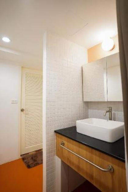 New Chic Duplex space-JJ market-Aree-Wifiparking1 - image 15