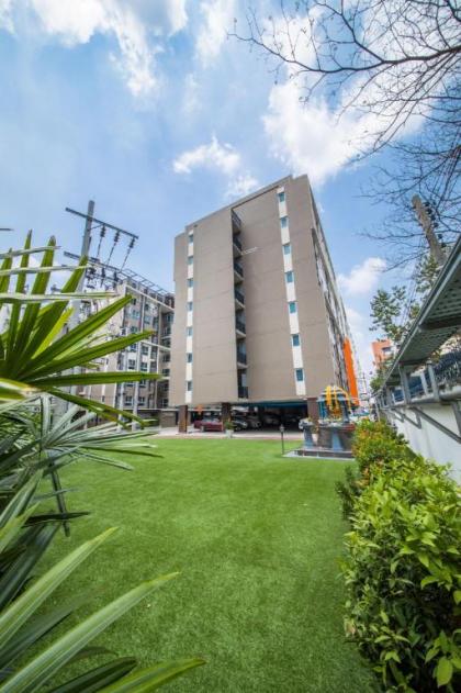 The Lodge @ Min Residence - image 2