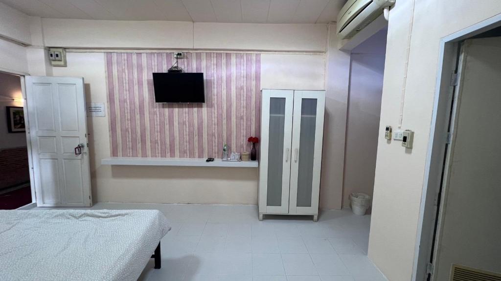 Dejaroen Place Resort - image 5