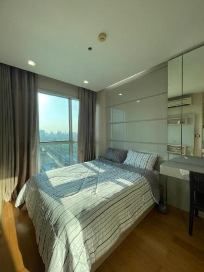 Super Luxury Condo - image 16