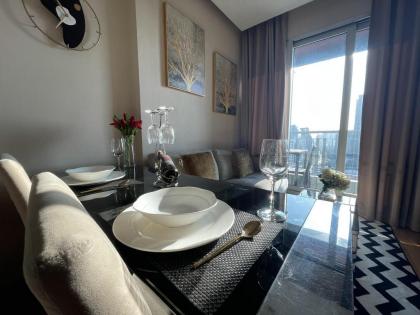 Super Luxury Condo - image 19