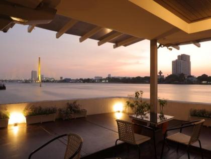 Riverfront house/Chao phraya river/Baan Rimphraya