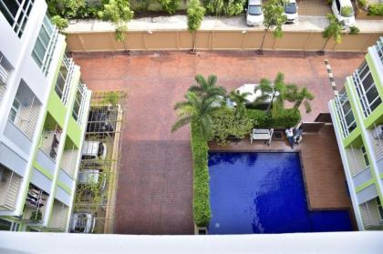 Entire Apartment @ MRT Huaykwang - image 2