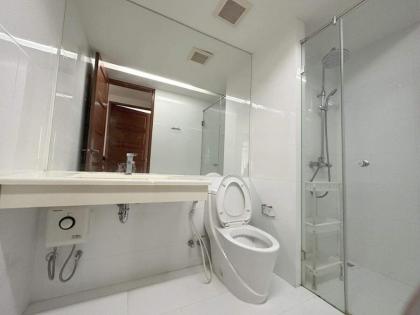 Entire Apartment @ MRT Huaykwang - image 4