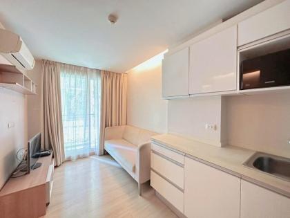 Entire Apartment @ MRT Huaykwang - image 7