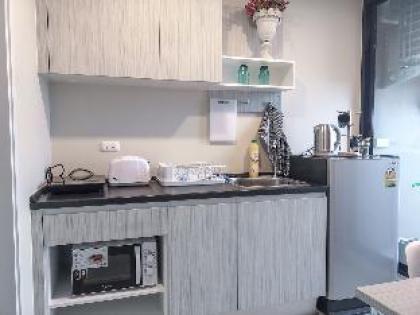 New Cozy Condo near Fashion Island Mall - image 3