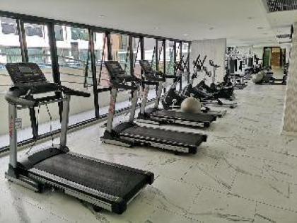 New Cozy Condo near Fashion Island Mall - image 8