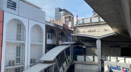 E11 Hotel - image 2