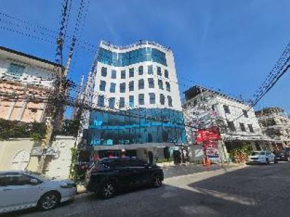 AREA Place - image 8