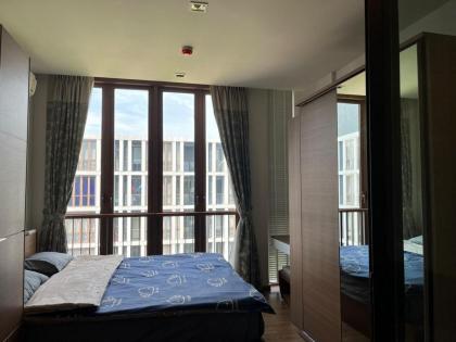 Sukhumvit/T77/Habito Condo with Superb Scenery - image 2