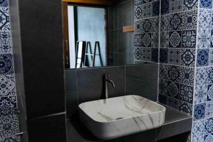 WanderWonder 1st floor Duplex - image 17