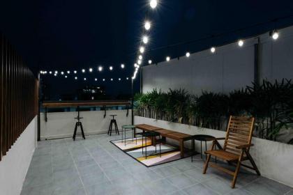 WanderWonder 1st floor Duplex - image 3