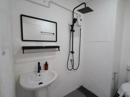 RoomQuest IT Square Don Mueang Airport - image 20