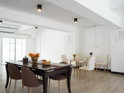 RoomQuest IT Square Don Mueang Airport - image 6