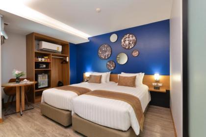 Deluxe room central - image 13