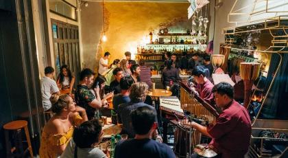Noir Cafe And Hostel - Chinatown - image 13