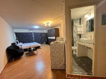 T12 | Popular Condo By : hunnity - image 9