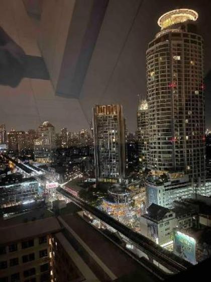 High-Class Condo at Sukhumvit - image 18