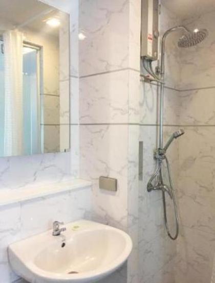 Deluxe room at Sukhumvit11 16sqm - image 6
