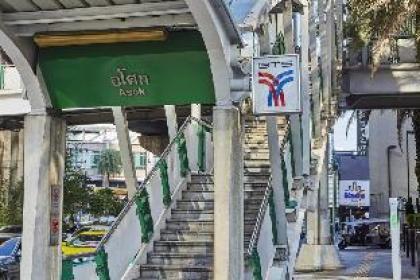 Deluxe Double Room at Asoke 25sqm - image 11