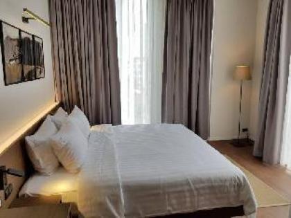 Suite Room at Sathorn 43sqm - image 9