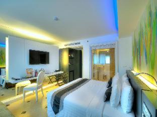 Deluxe Room at Sukhumvit 1  27sqm - image 2