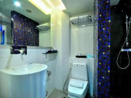 Deluxe Room at Sukhumvit 1  27sqm - image 5