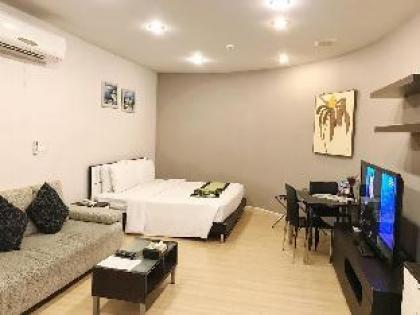 Studio Room at Sukhumvit 1 35sqm - image 6