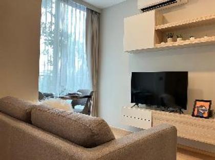 Chewathai Thong Lo/Modern Condo/Private/Gym/Pool - image 9