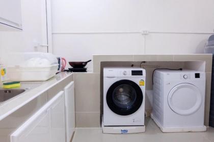 1 minute walk to BTS skytrain/ 6bed 7bath - image 20