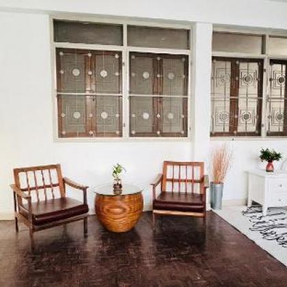 Location 33 Studio - image 15
