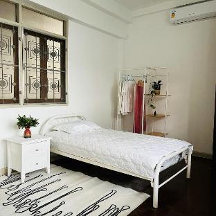 Location 33 Studio - image 4