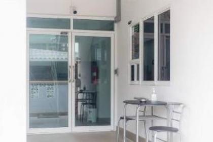 MiddleWayHouse  - image 3