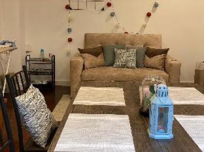 Bed and breakfast at Ploenchit /Pet friendly - image 12