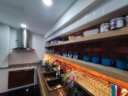 Bmm house - image 20