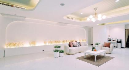 Tori crown hotel - image 14