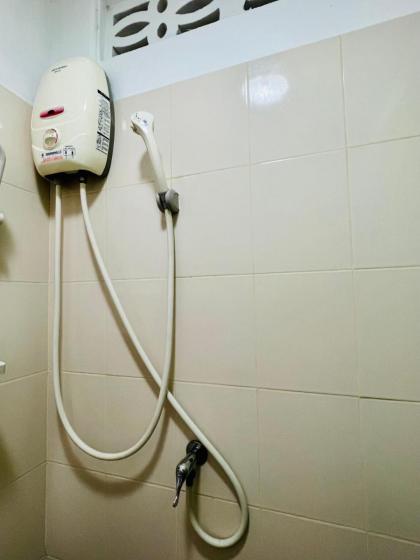Ree Guesthouse - image 7