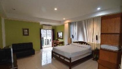 Royal Pimand Hotel - image 14