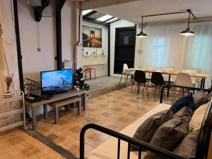 3 bedrooms 2 bathrooms CozyHome @taopoon station - image 2