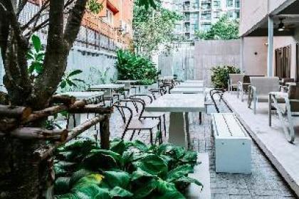 Superior Twin Room 18sqm Central Bangkok - image 16